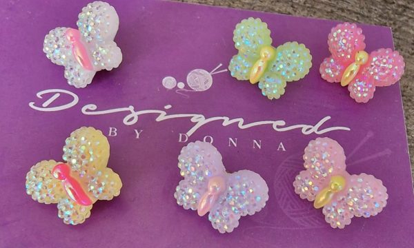 Beth Butterfly 18mm Buttons - Image 5